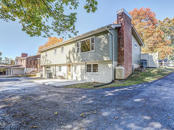4th image of 411 Belmont Dr
