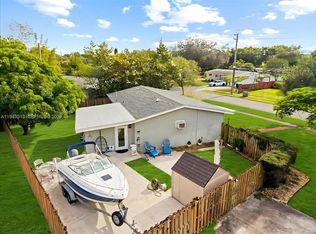1864 SW 37th Ave, Fort Lauderdale, FL 33312