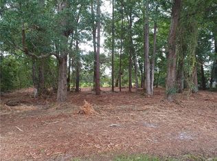 170 Harbor Pointe Dr, Brunswick, GA 31523