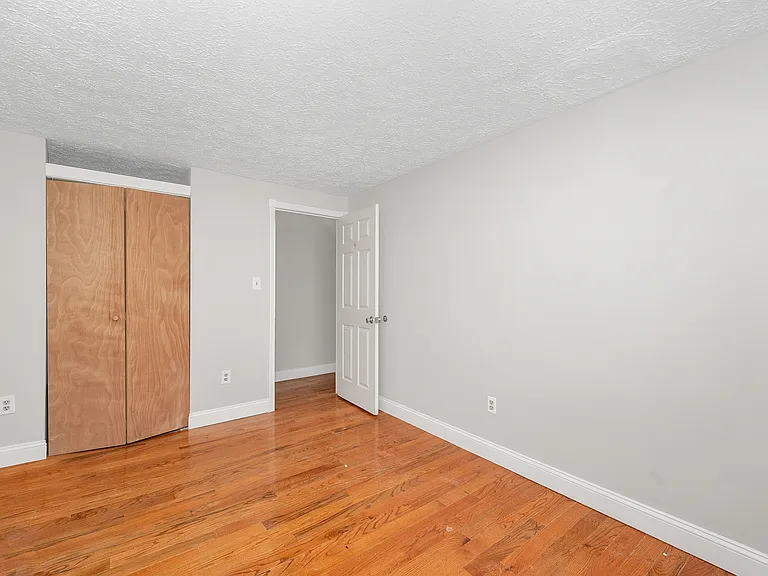 11724 Rosearbor Ct — Photo 5