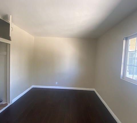 5th image of 647 Loranne Ave #A