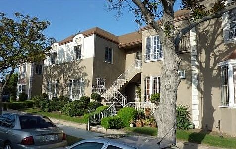 1st image of 1062 Masselin Ave