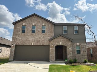 1846 Aslynn Cir, Aubrey, TX 76227