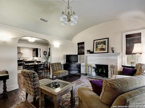 3rd image of 1414 Steves Ave