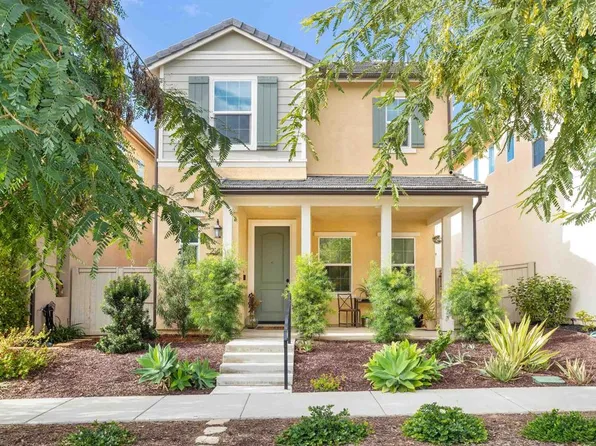 21414 Harmony Village Dr, Escondido, CA 92029