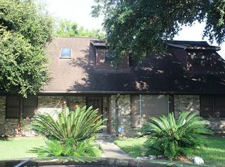 2614 Cherry Ln, Pasadena, TX 77502