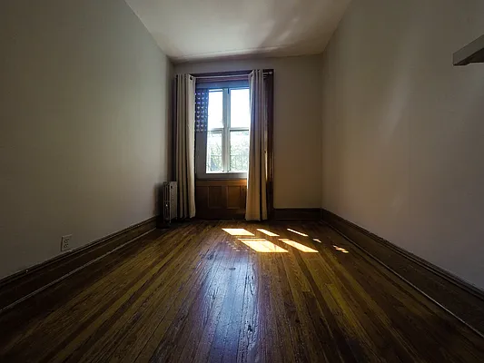 Rented by Standard Realty | media 59