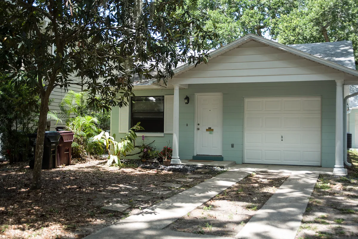 Building Photo - 217 Emory Pl