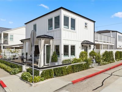300 Coral Ave, Newport Beach, CA, 92662