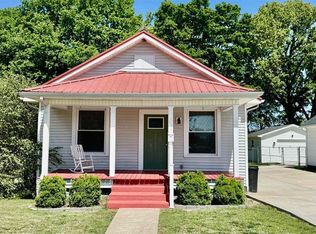 1623 Clark St, Paducah, KY 42003