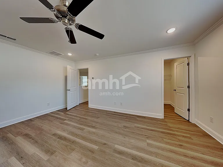 6034 Rosemore Ln — Photo 12