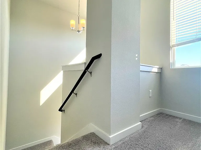 15110 Forum Ave — Photo 13