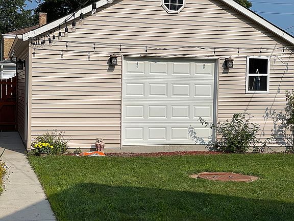 4th image of 5051 N New England Ave