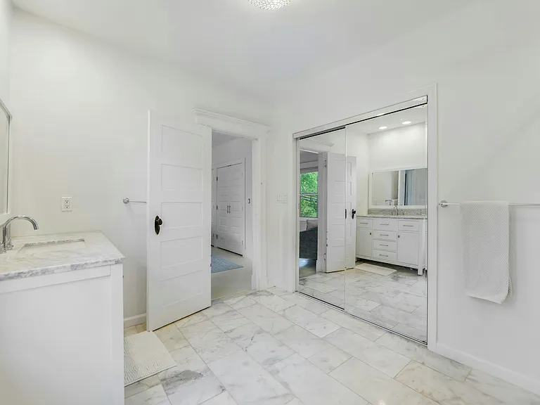 78 Franklin St — Photo 24