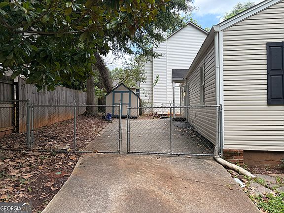 5th image of 1470 Woodbine Ave SE