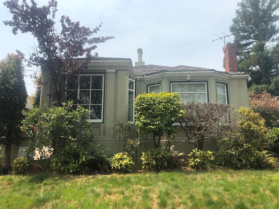 1st image of 725 Acacia Dr