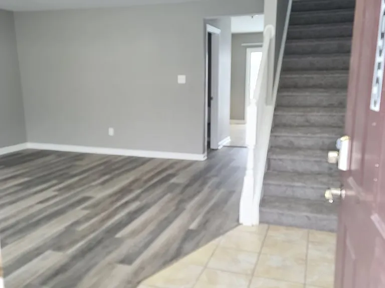395 Viewpoint Way — Photo 2