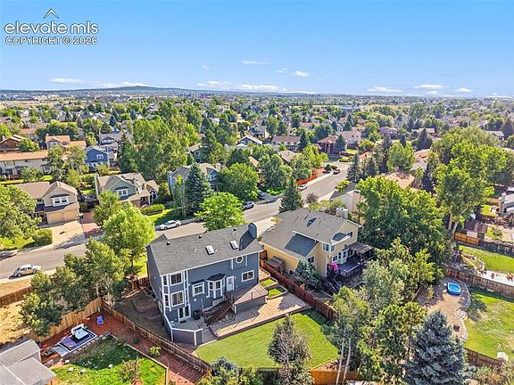 3rd image of 3829 Whisper Hollow Dr