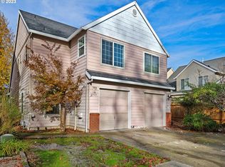 8777 SW Maple Ct, Tigard, OR 97223