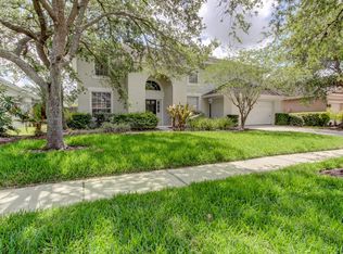 9401 Woodbay Dr, Tampa, FL 33626