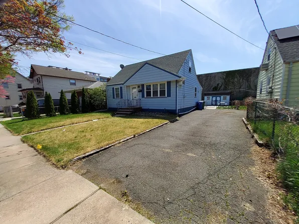 119 Lindegar St, Linden, NJ 07036