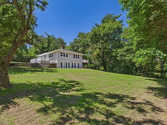 4th image of 24 David Rd