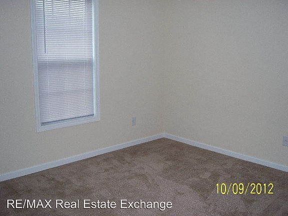 2nd image of 3700B Woodcliff Dr