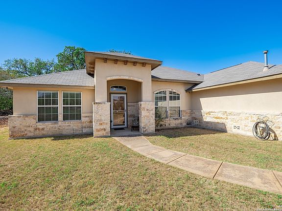 2nd image of 22211 Savannah Heights