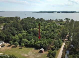 135 Simpson Ln, Barco, NC 27917