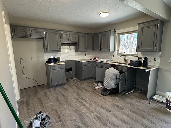 3rd image of 701 NW Stratford Pl