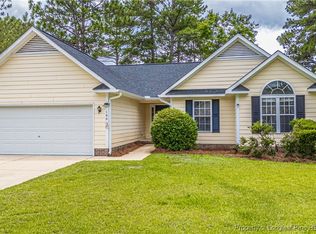 109 Stockade Ct, Raeford, NC 28376