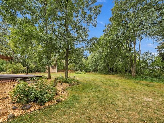 3rd image of 10248 Washburn Cir