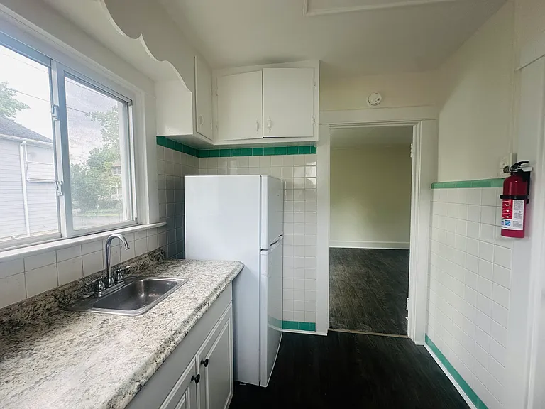 30 Kelsey Rd #2 — Photo 4