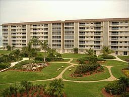 2nd image of 25720 Hickory Blvd APT 214B