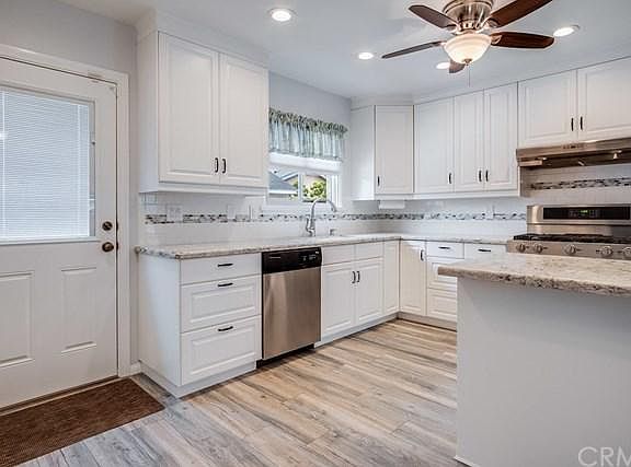 4th image of 3239 Knoxville Ave