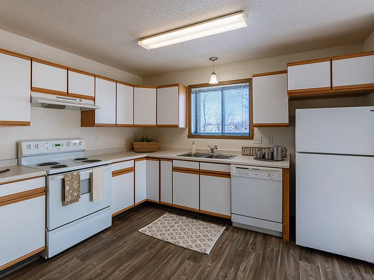Fargo, ND Eagle Run Apartments | Kitchen