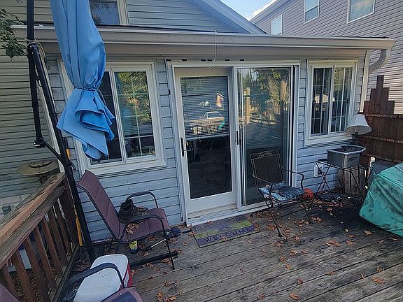 5th image of 2215 S Shelby St