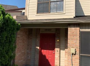 13435 Parkway Blvd, Sugar Land, TX 77478