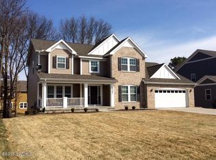 6080 Equestrian Woods Ct, Kalamazoo, MI 49009