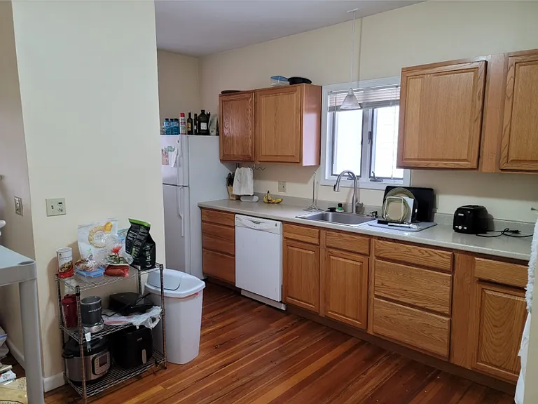 127 Hillsdale Rd #2W — Photo 10
