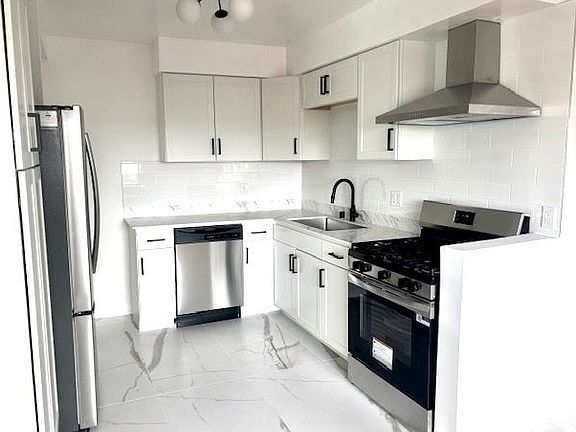 5th image of 835 Ashland Ave #U
