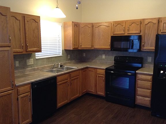 3rd image of 434 Little Creek Dr