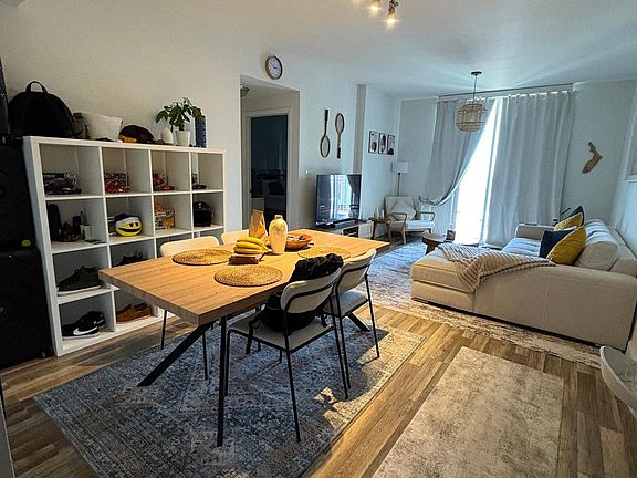 5th image of 185 SE 14th Ter #Penthouse 04