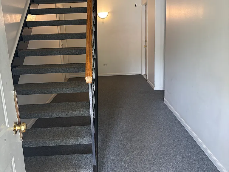 227 Brett Cir #D — Photo 29