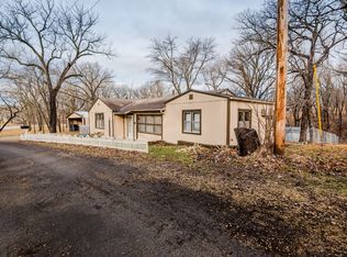 5756 Elbo Bluff Dr, Manhattan, KS 66502