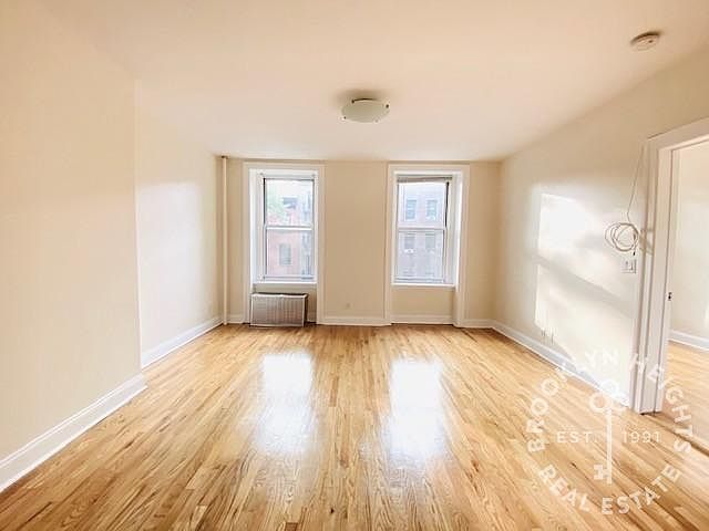 1st image of 39 Sidney Pl APT 3