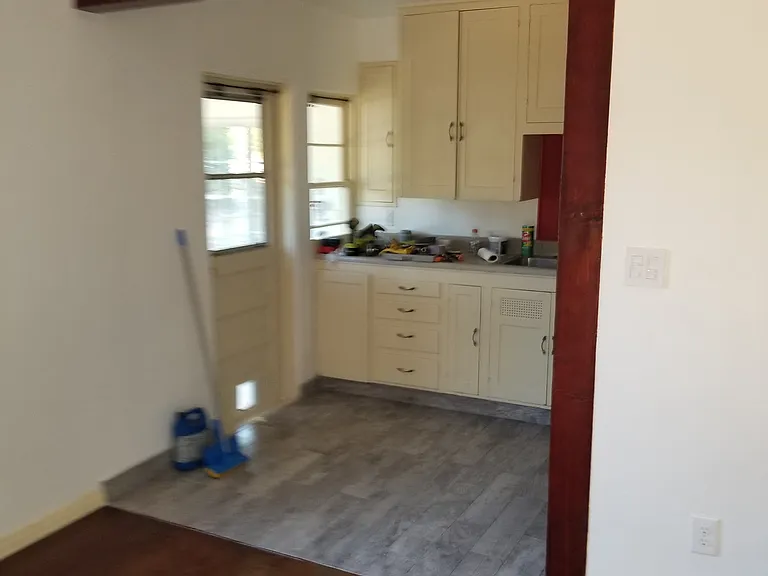 Tavern Rd — Photo 10