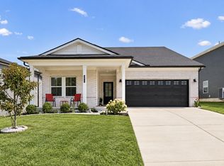 4877 Myra Dr, Hermitage, TN 37076