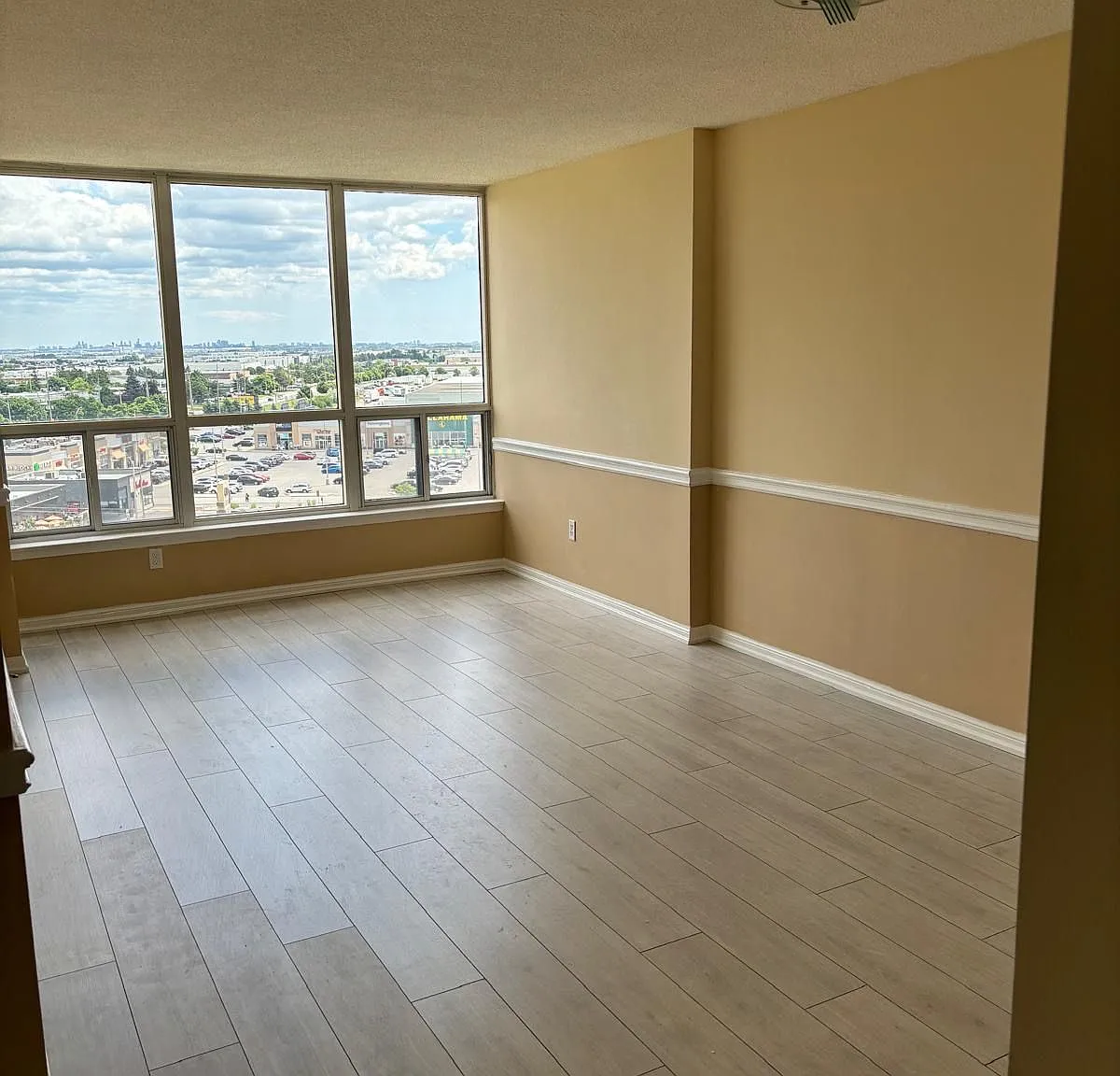 1 bed, $2,100 — Photo 3