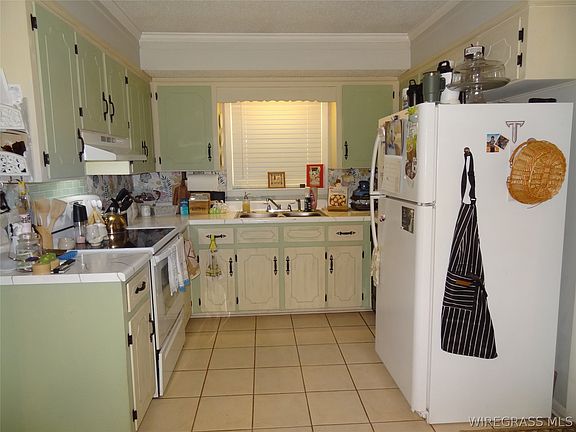 3rd image of 799 Old Newton Rd